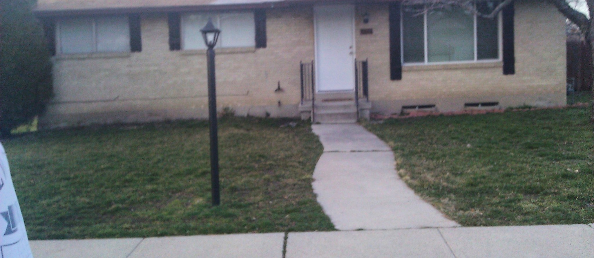 Picture of front of house brick color