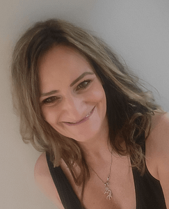 Jen of About Jen X Speaks