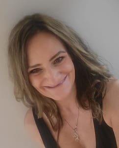 Jen of About Jen X Speaks